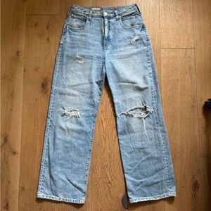 Pilcro wide leg Jeans with rips!